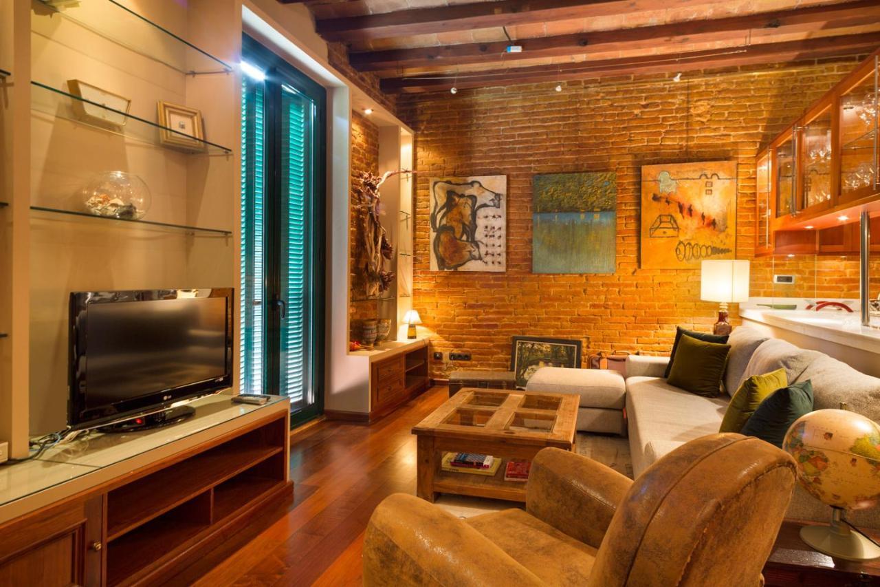 Stay U-Nique Apartments Urquinaona Barcellona Esterno foto
