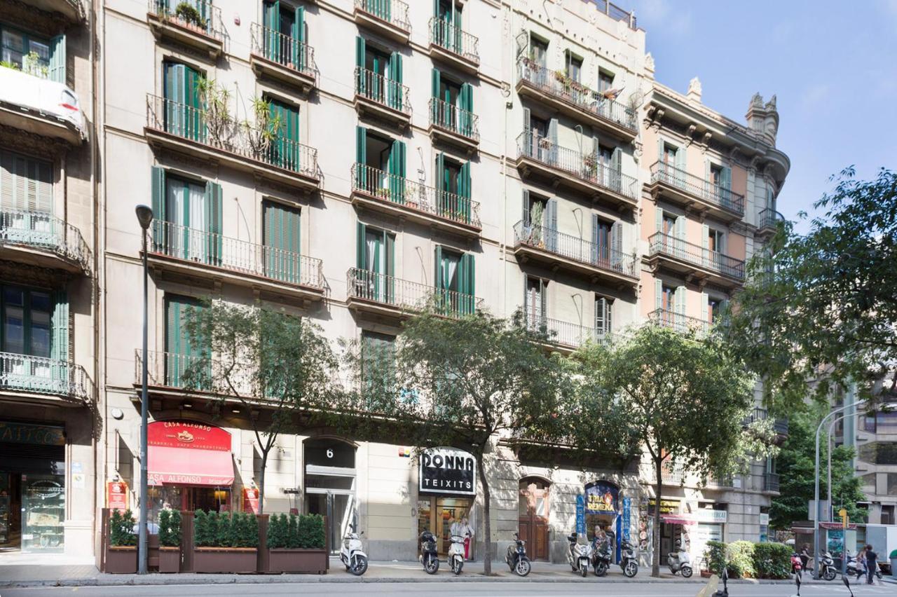 Stay U-Nique Apartments Urquinaona Barcellona Esterno foto